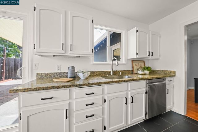 1555 Violet Way, Pleasant Hill, CA 94523