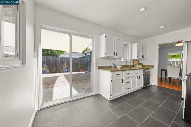1555 Violet Way, Pleasant Hill, CA 94523