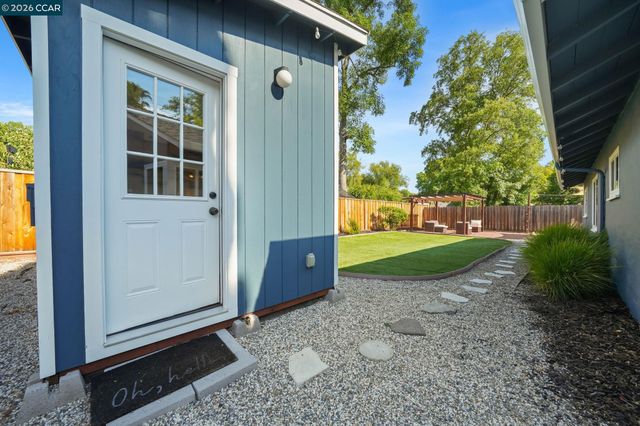 1555 Violet Way, Pleasant Hill, CA 94523