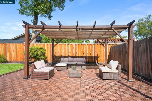 1555 Violet Way, Pleasant Hill, CA 94523