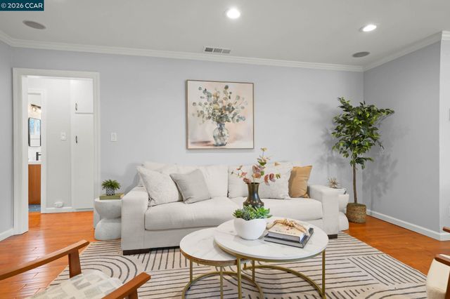 1555 Violet Way, Pleasant Hill, CA 94523