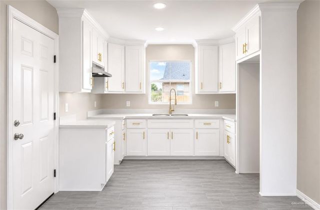 2432 Via Roma Lane, Weslaco, TX 78596