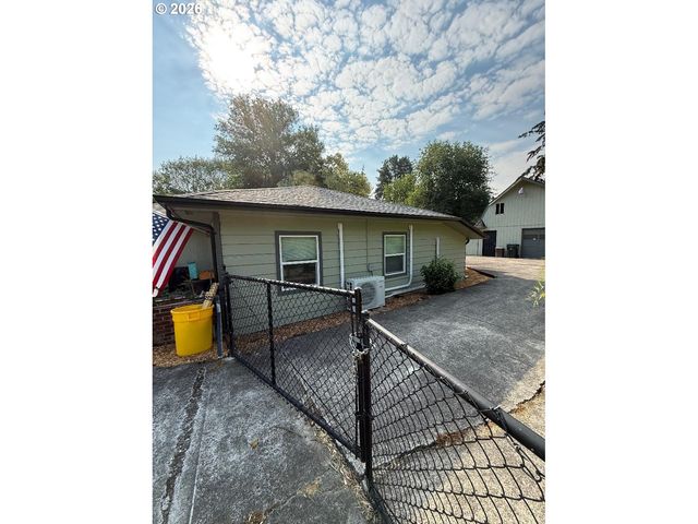 13414 Nw SHERRY St, Portland, OR 97229