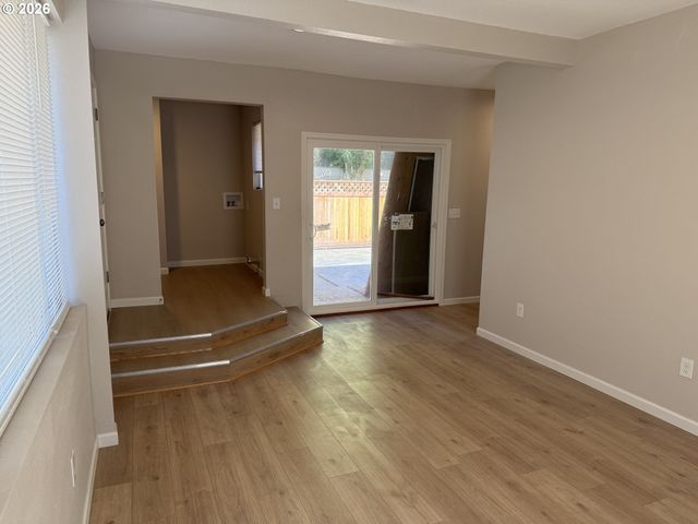 13414 Nw SHERRY St, Portland, OR 97229