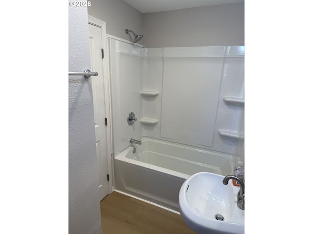 13414 Nw SHERRY St, Portland, OR 97229