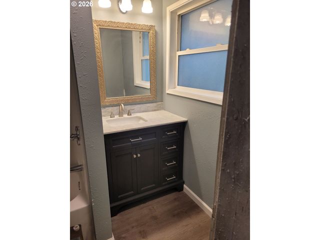13414 Nw SHERRY St, Portland, OR 97229