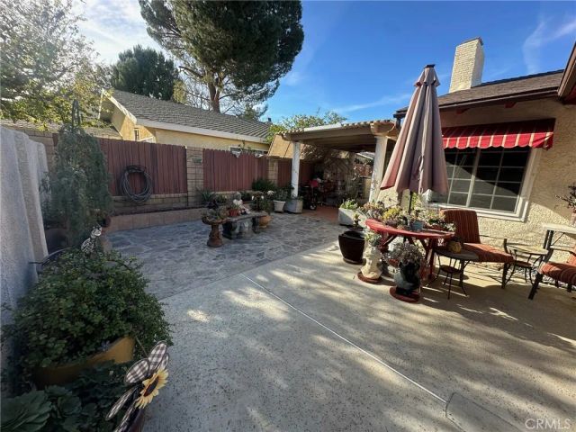 23509 Via Chantilly, Valencia, CA 91355