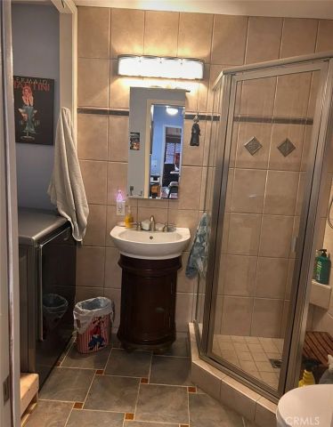 23509 Via Chantilly, Valencia, CA 91355