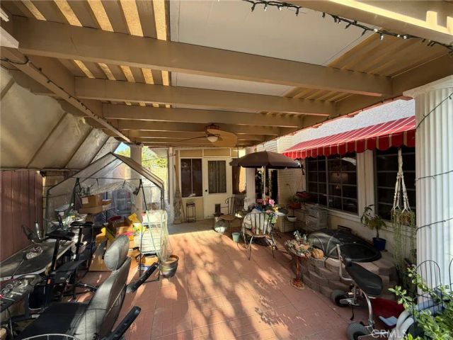 23509 Via Chantilly, Valencia, CA 91355