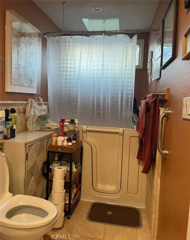 23509 Via Chantilly, Valencia, CA 91355