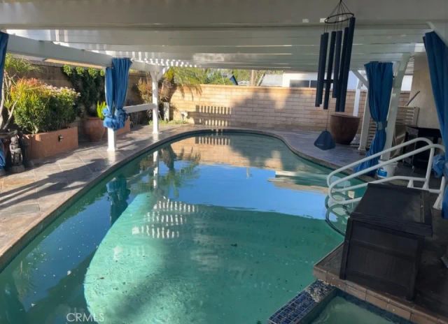 23509 Via Chantilly, Valencia, CA 91355