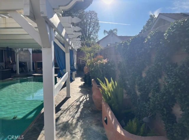 23509 Via Chantilly, Valencia, CA 91355