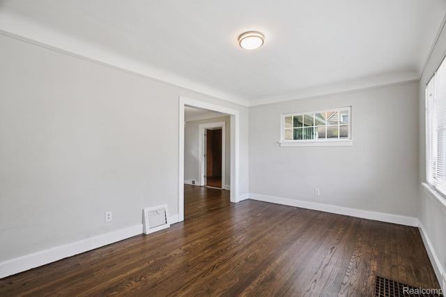 1214 McLean Avenue, Royal Oak, MI 48067
