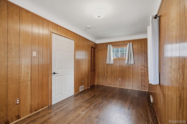 1214 McLean Avenue, Royal Oak, MI 48067