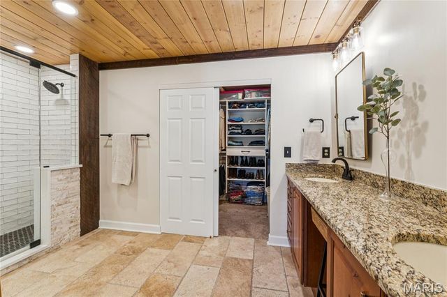 1920 Baxter Ridge Drive, Chesterfield, MO 63017