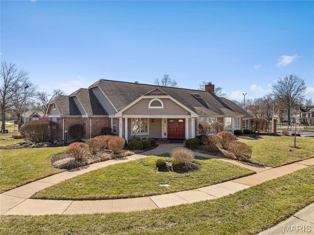 1920 Baxter Ridge Drive, Chesterfield, MO 63017