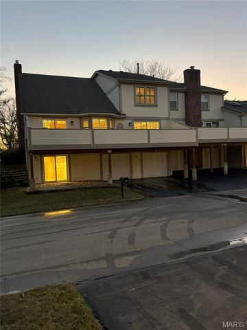 1920 Baxter Ridge Drive, Chesterfield, MO 63017