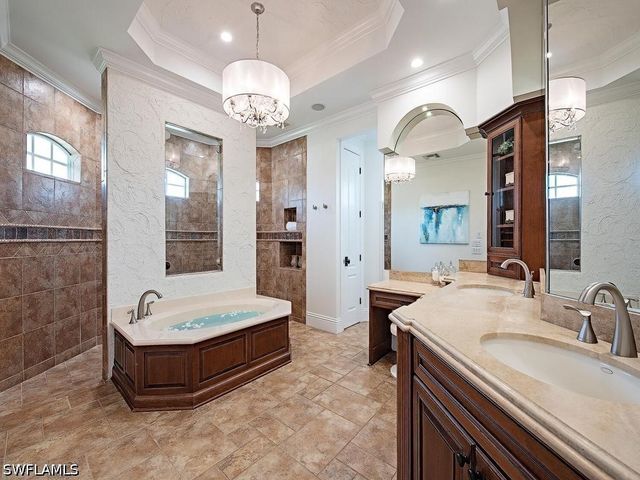 466 CLIFTON CT, Marco Island, FL 34145