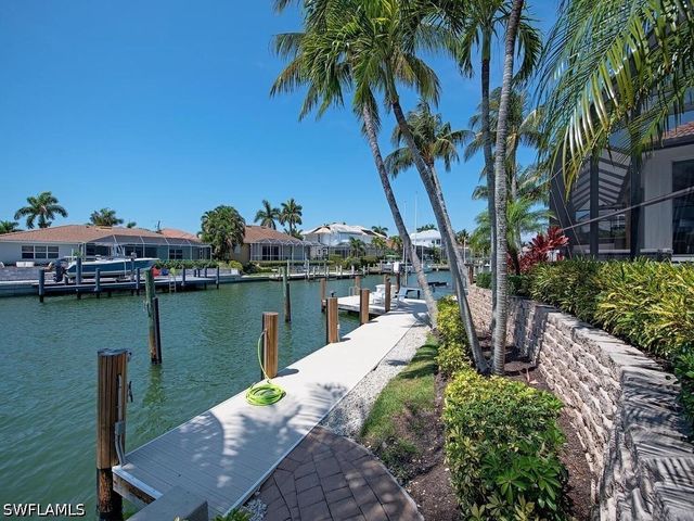 466 CLIFTON CT, Marco Island, FL 34145