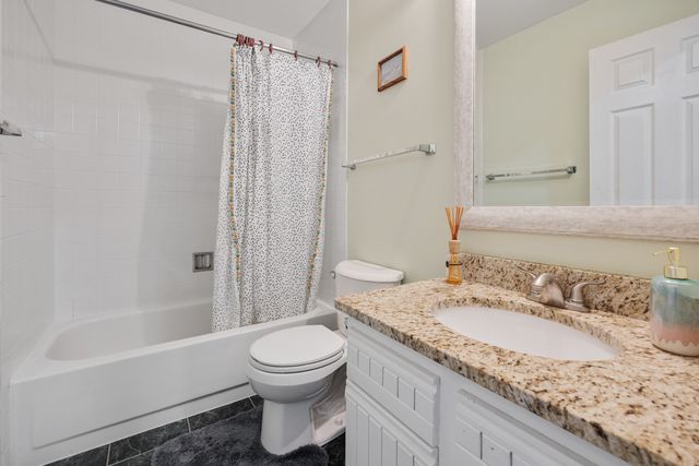 1347 Rose Boulevard, Buffalo Grove, IL 60089