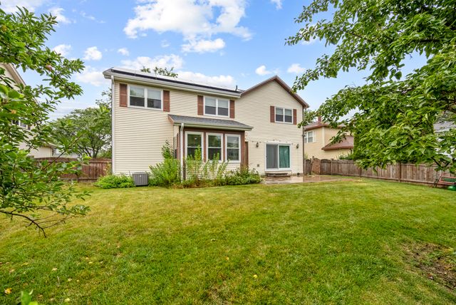 1347 Rose Boulevard, Buffalo Grove, IL 60089