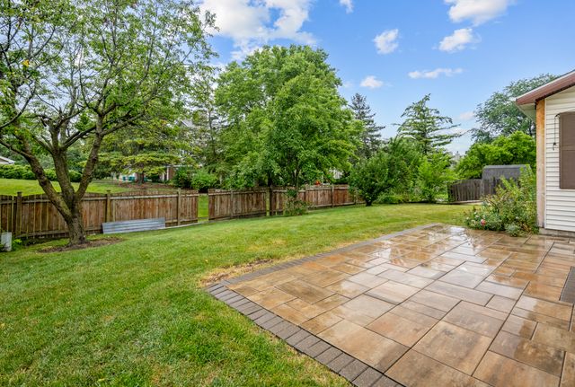 1347 Rose Boulevard, Buffalo Grove, IL 60089