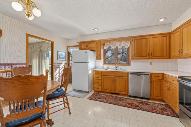 2932 W Benjamin Dr, Wichita, KS 67204