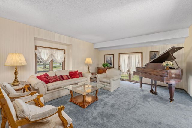 2932 W Benjamin Dr, Wichita, KS 67204