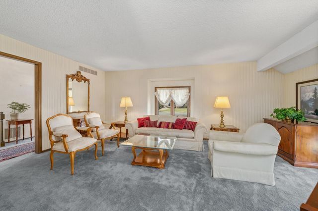 2932 W Benjamin Dr, Wichita, KS 67204