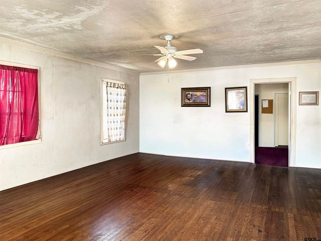 1309 N. Englewood, Tyler, TX 75702