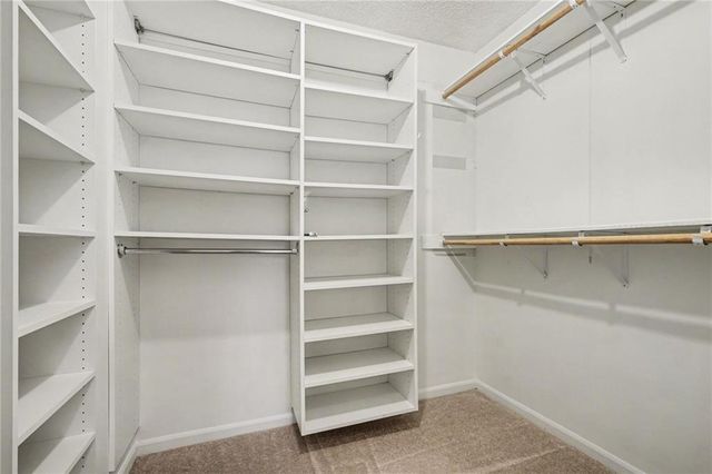 7013 W 157th Terrace, Overland Park, KS 66223