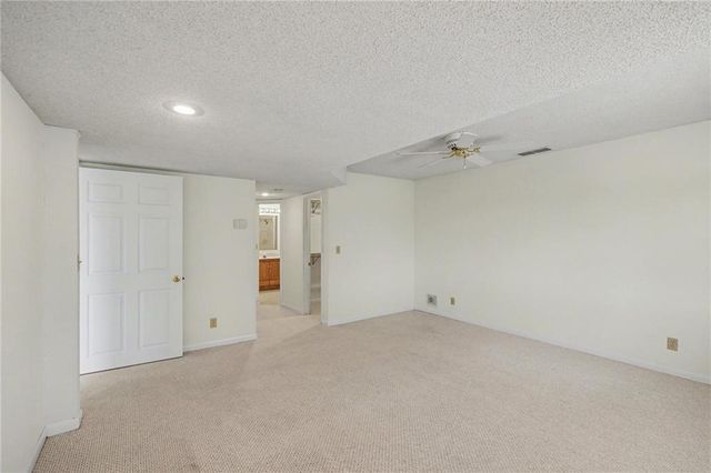 7013 W 157th Terrace, Overland Park, KS 66223