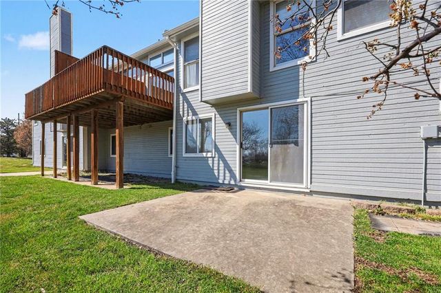 7013 W 157th Terrace, Overland Park, KS 66223