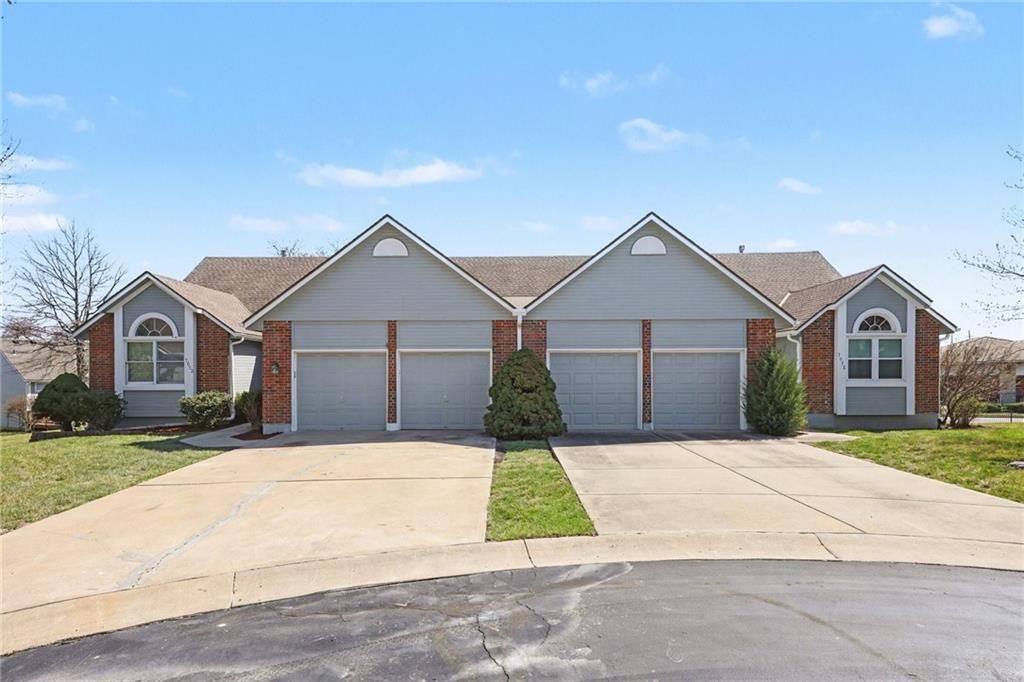 7013 W 157th Terrace, Overland Park, KS 66223