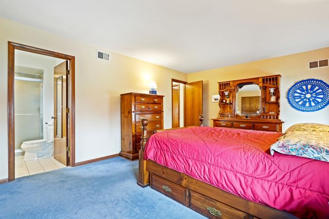 3463 Donovan Drive, Crete, IL 60417