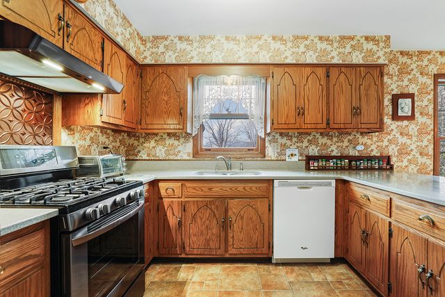 3463 Donovan Drive, Crete, IL 60417