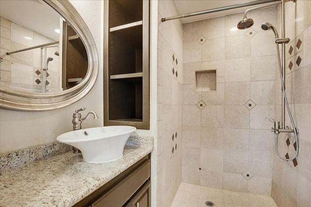 6717 Heleen Bart Ct, Browns Valley, CA 95918