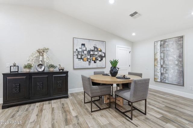 3041 E ELM Street, Phoenix, AZ 85016