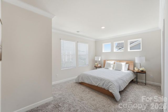 3742 Memorial Parkway, Charlotte, NC 28217