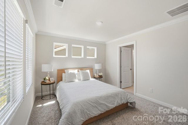 3742 Memorial Parkway, Charlotte, NC 28217