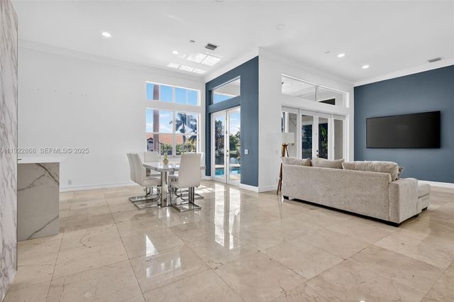 16432 NW 12th St, Pembroke Pines, FL 33028