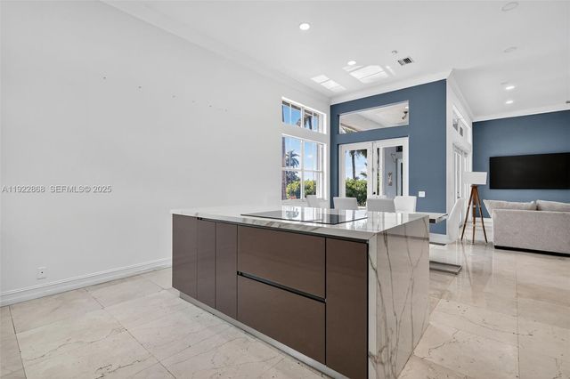 16432 NW 12th St, Pembroke Pines, FL 33028