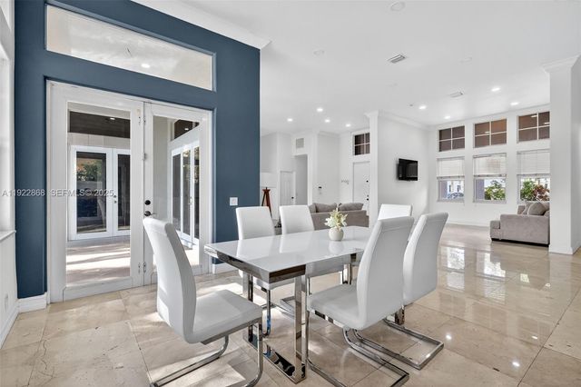 16432 NW 12th St, Pembroke Pines, FL 33028