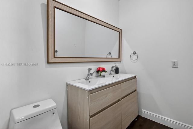 16432 NW 12th St, Pembroke Pines, FL 33028