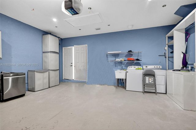 16432 NW 12th St, Pembroke Pines, FL 33028