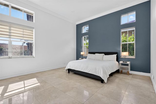 16432 NW 12th St, Pembroke Pines, FL 33028