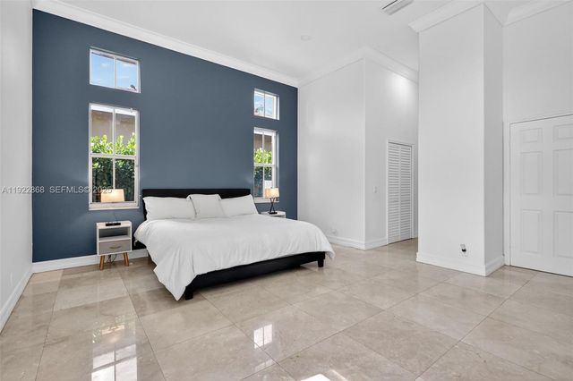 16432 NW 12th St, Pembroke Pines, FL 33028