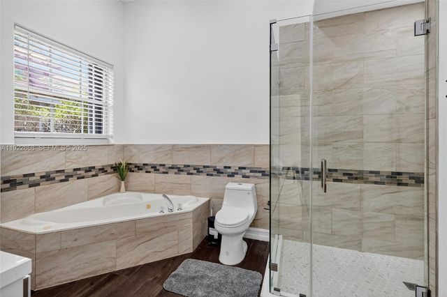 16432 NW 12th St, Pembroke Pines, FL 33028