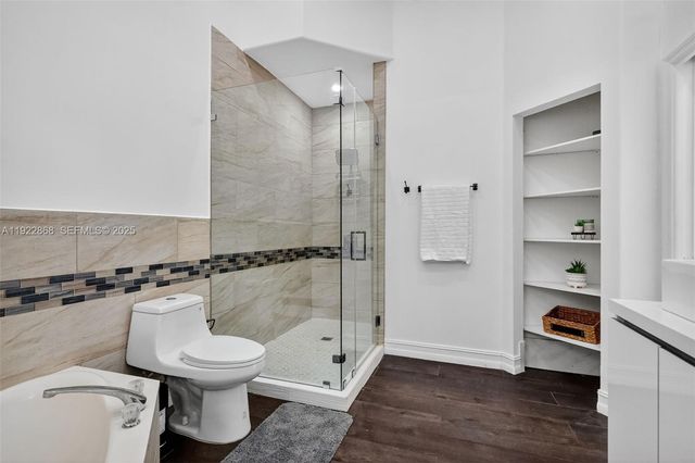 16432 NW 12th St, Pembroke Pines, FL 33028