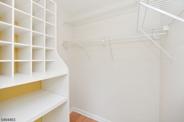 45 Hill St, Midland Park Boro, NJ 07432